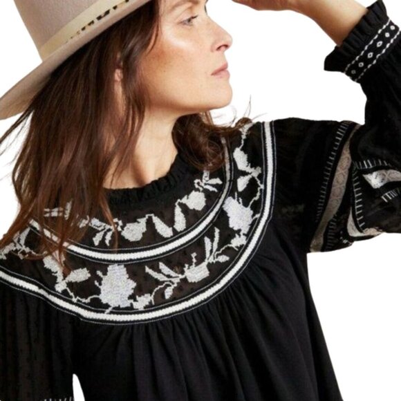 NWT Maeve Anthropologie Black Embroidered Boho Long Sleeve Top Small 100% Cotton - Picture 2 of 10